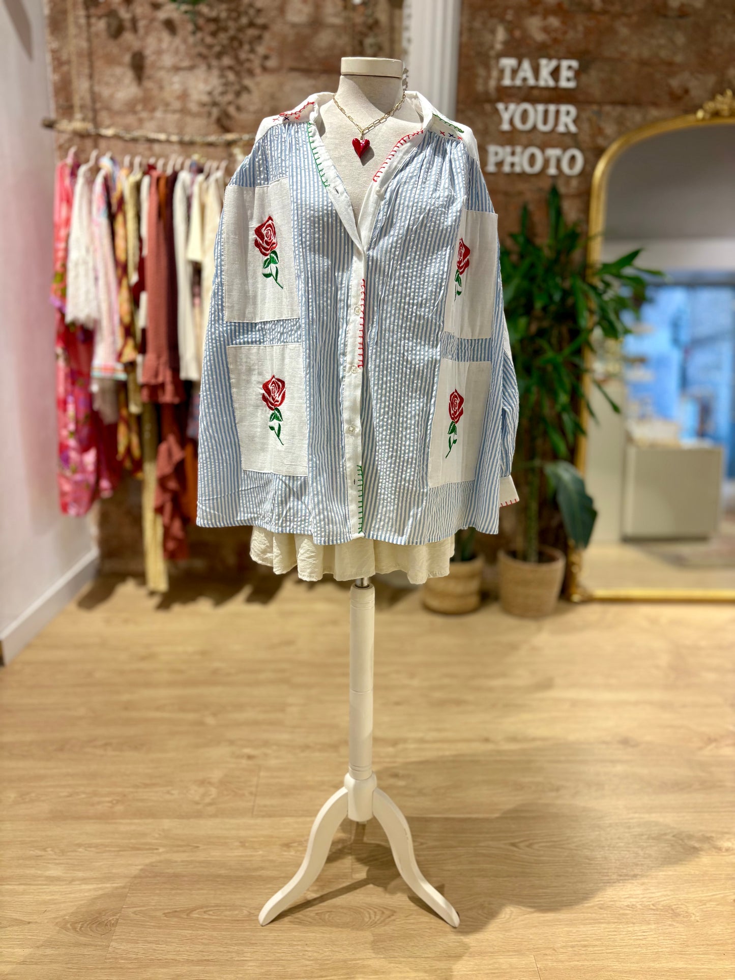 Camisa Oversize Bordada