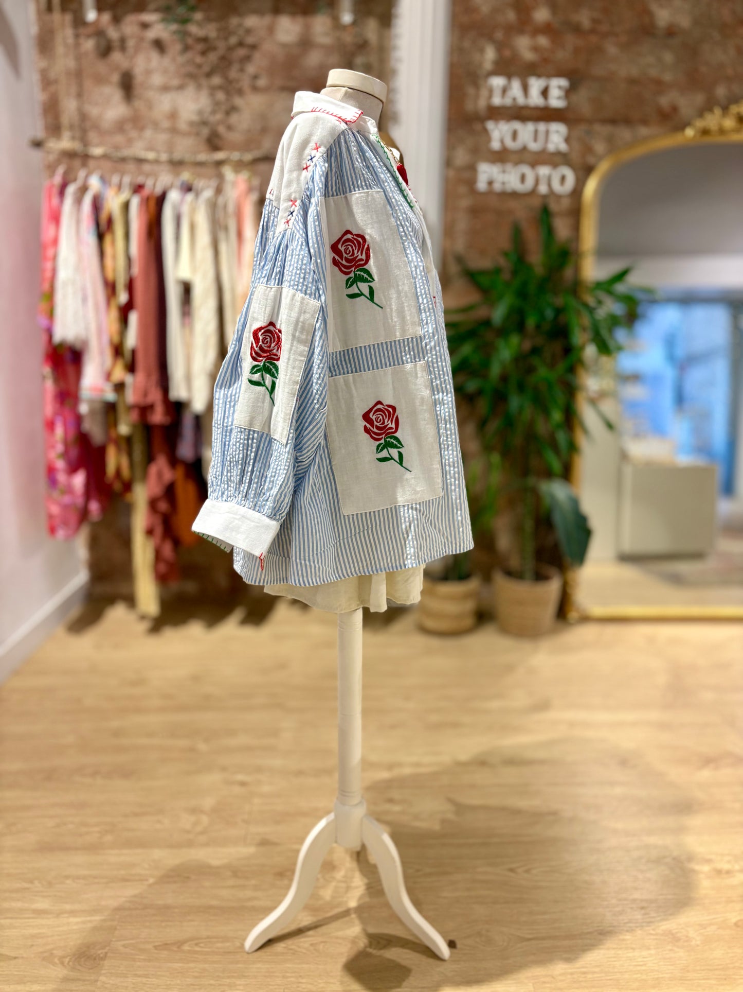 Camisa Oversize Bordada